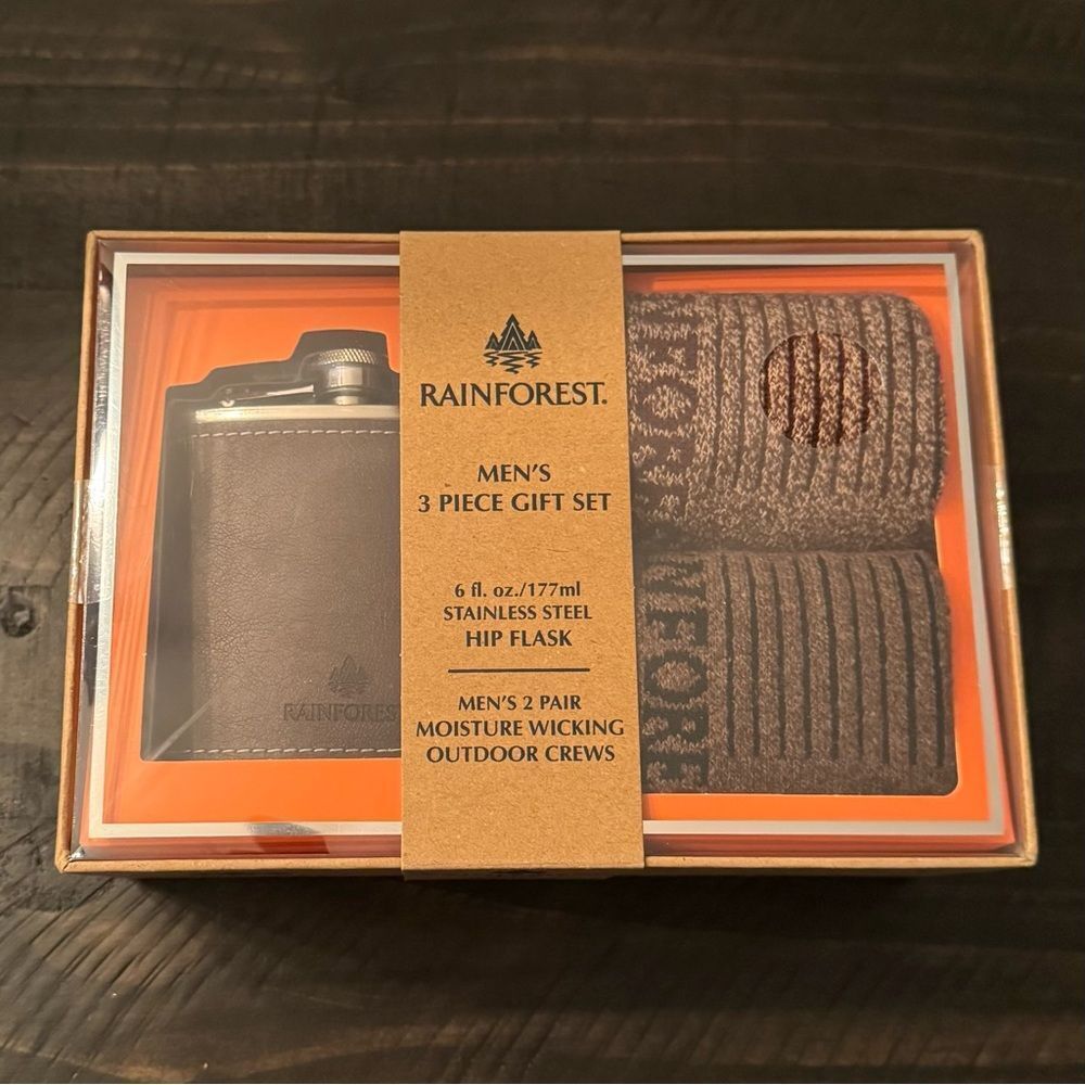 Rainforest Men’s 3 Piece Gift Box Set Flask and Socks Brand New! Brown